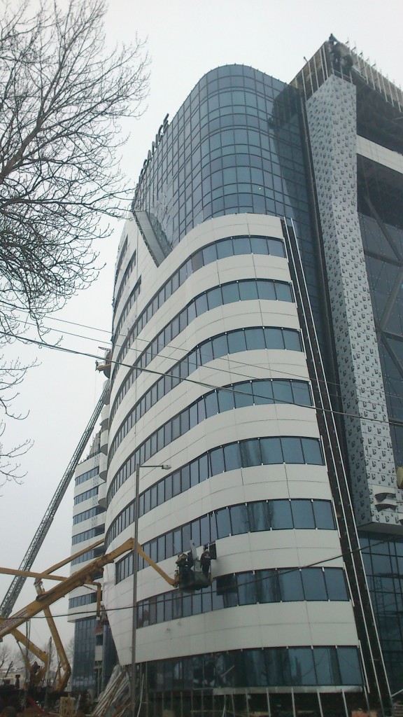 3 Монтаж вентилируемого фасада, Renaissance Minsk Hotel